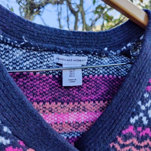 💗 cupcakes and cashmere ❄️ sweater and beanie set | S 💗 - Picture 3 of 8